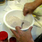 cinnimon_sugar_mixing.jpg (29110 bytes)
