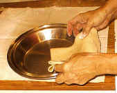 pie_crust_bottom.jpg (27050 bytes)